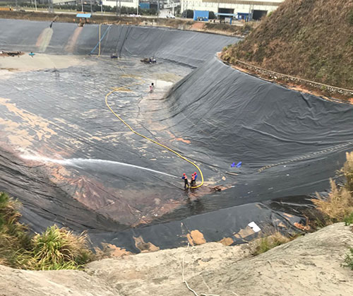 资溪废水池清理